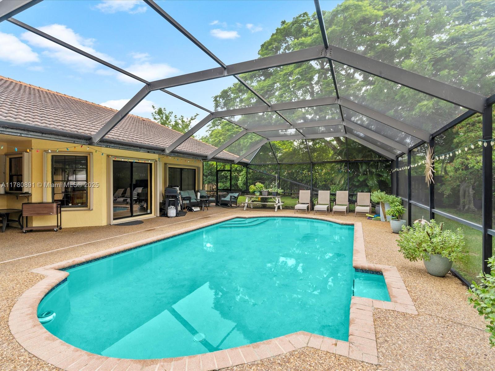 BONAVENTURE LAKES - Residential