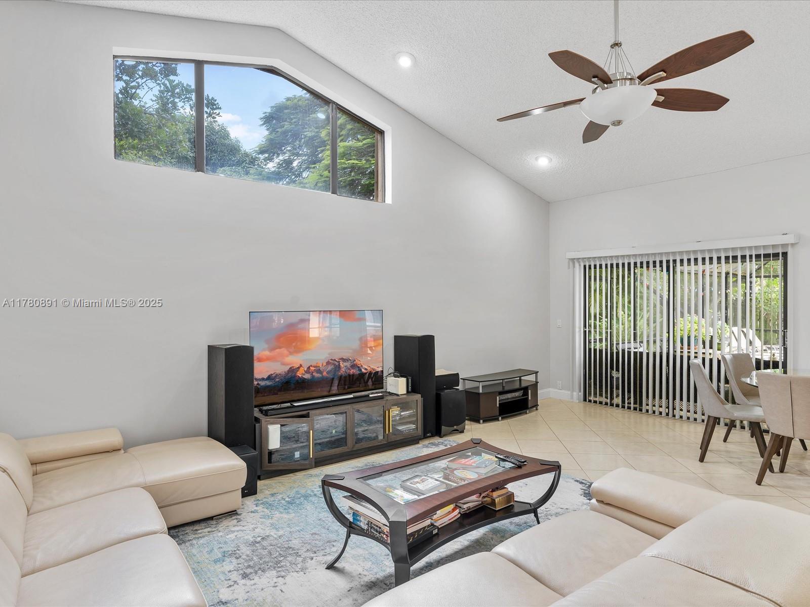 BONAVENTURE LAKES - Residential