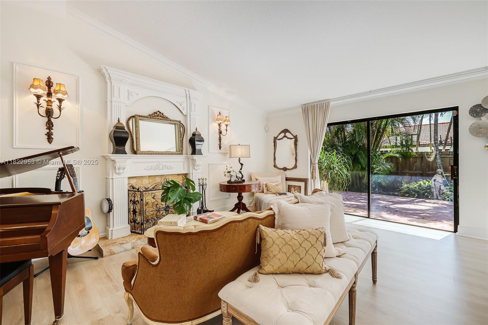 COUNTRY LAKE MANORS SEC 2 - Residential