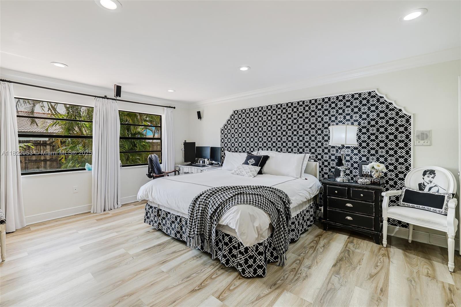 COUNTRY LAKE MANORS SEC 2 - Residential