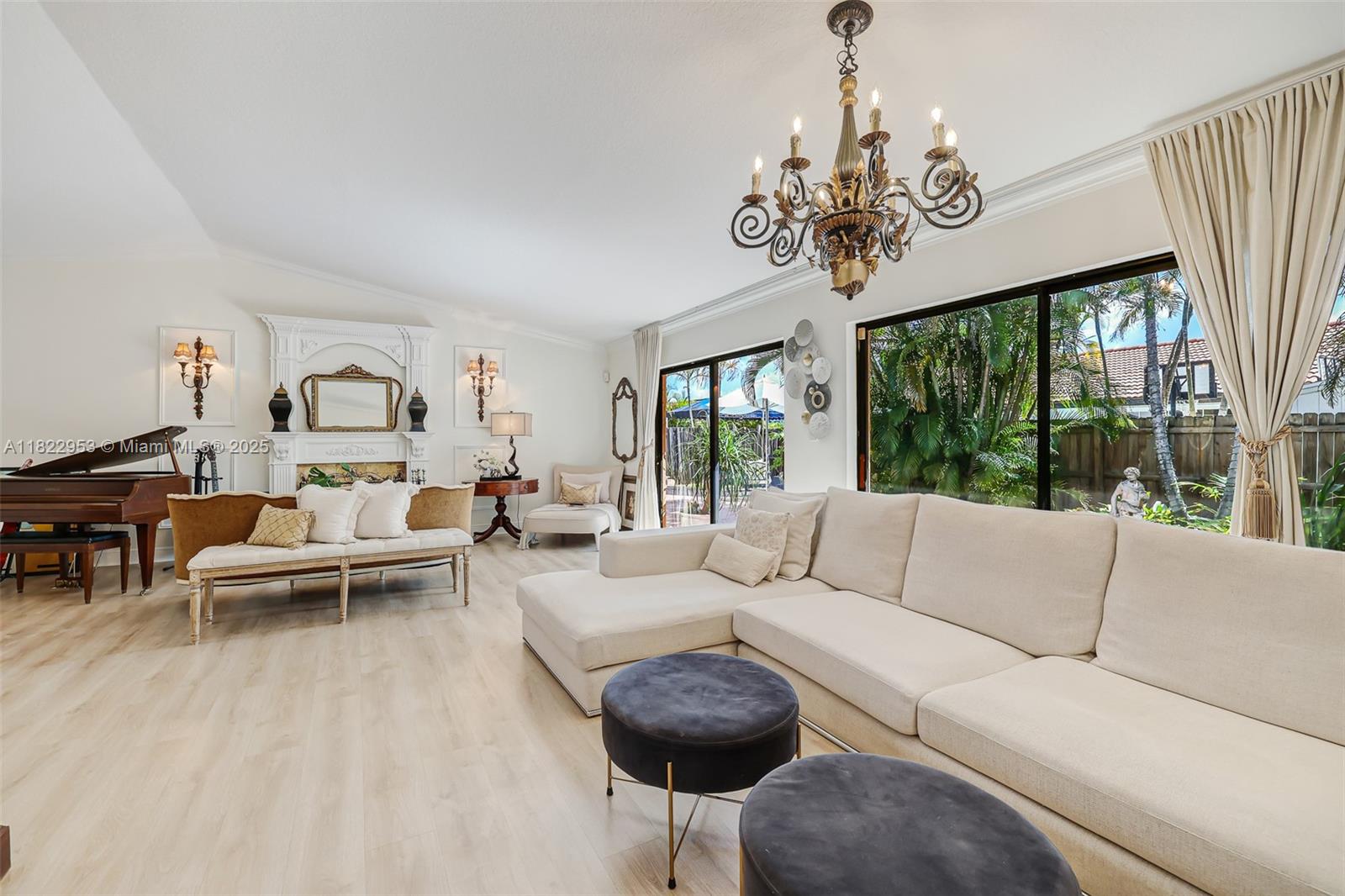 COUNTRY LAKE MANORS SEC 2 - Residential