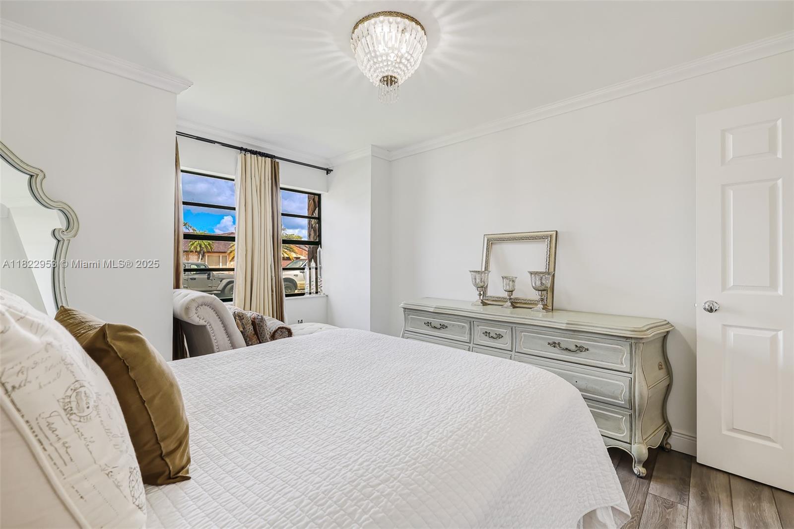 COUNTRY LAKE MANORS SEC 2 - Residential