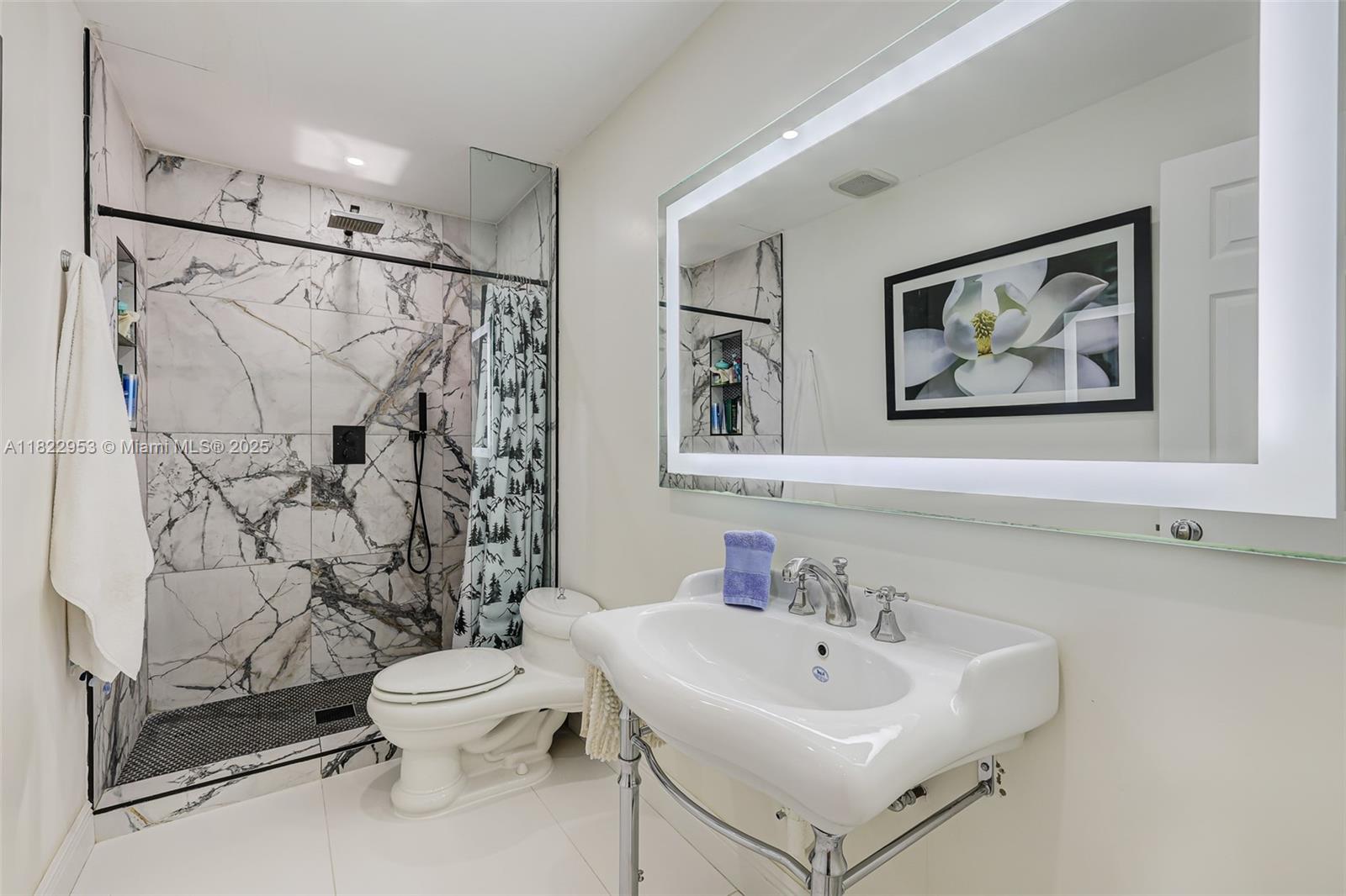 COUNTRY LAKE MANORS SEC 2 - Residential