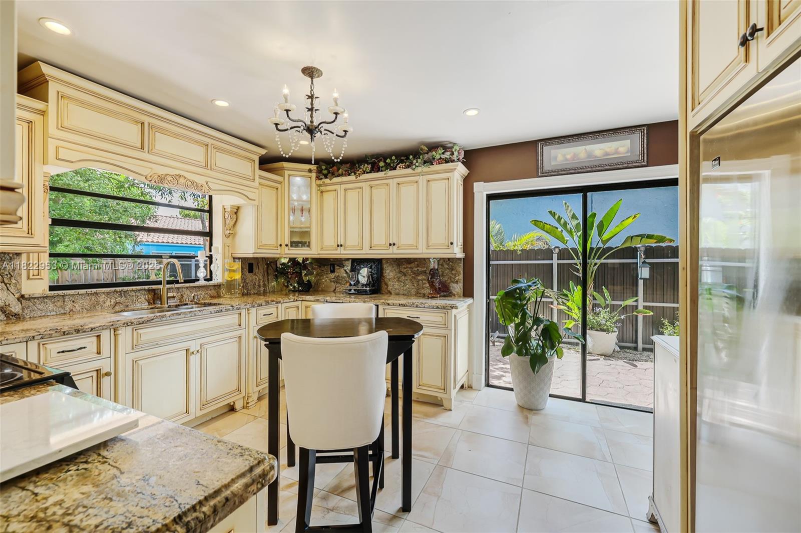 COUNTRY LAKE MANORS SEC 2 - Residential