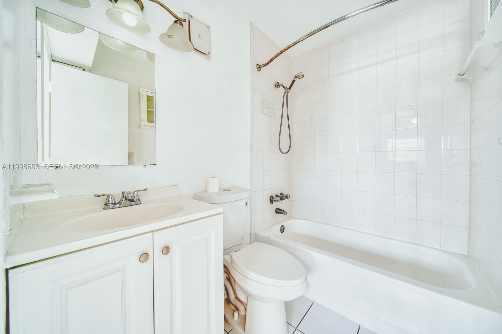 EL CAMINO REAL NORTH COND - Residential Lease