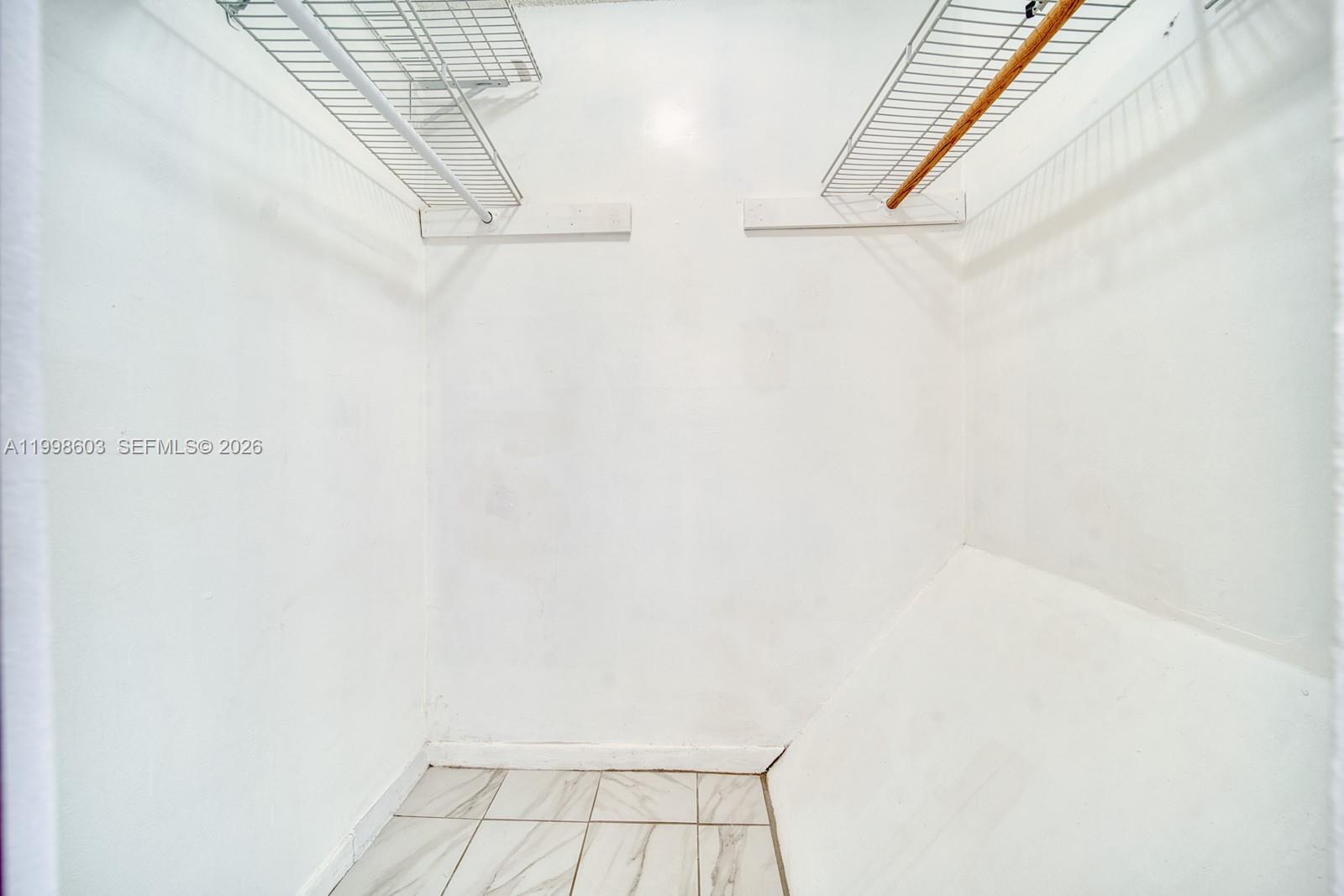 EL CAMINO REAL NORTH COND - Residential Lease