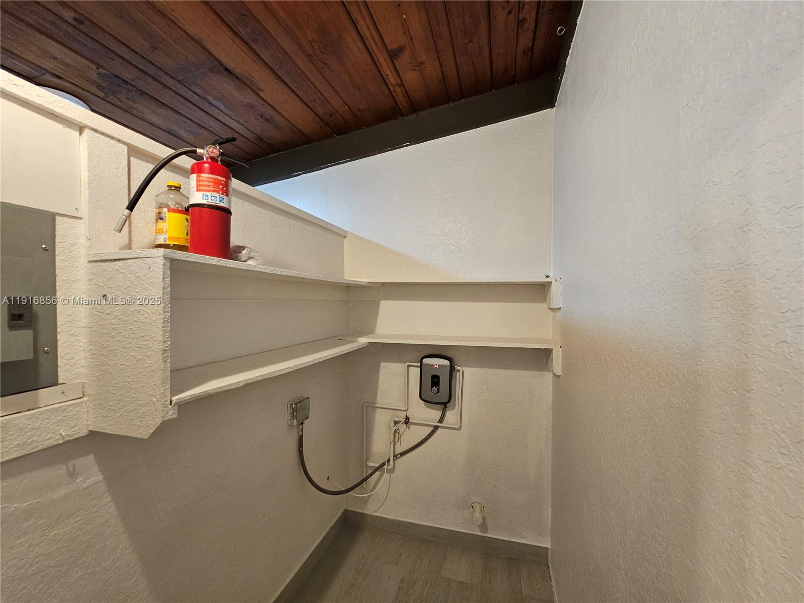 DANIA BEACH SUB - Residential Lease