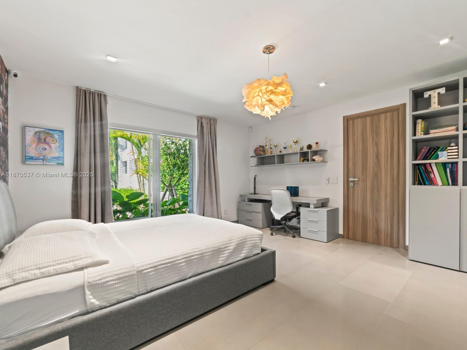 BAY LURE - Residential