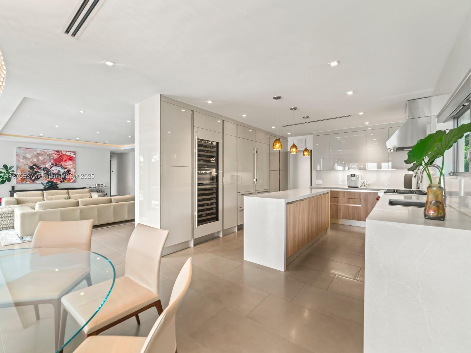 BAY LURE - Residential