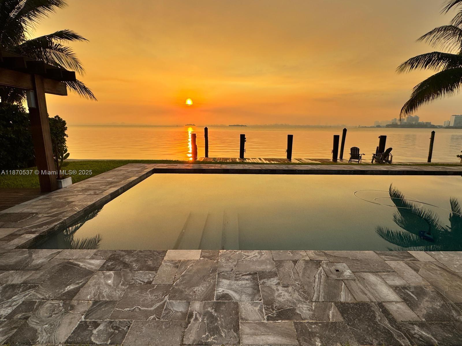 BAY LURE - Residential