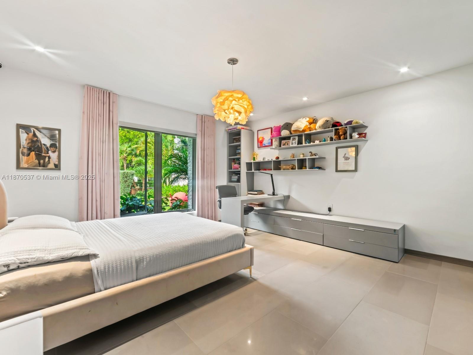 BAY LURE - Residential