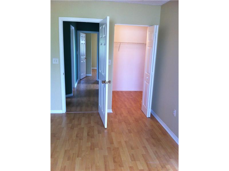 BRIGHTON'S MEADOW TRACE - Residential Lease