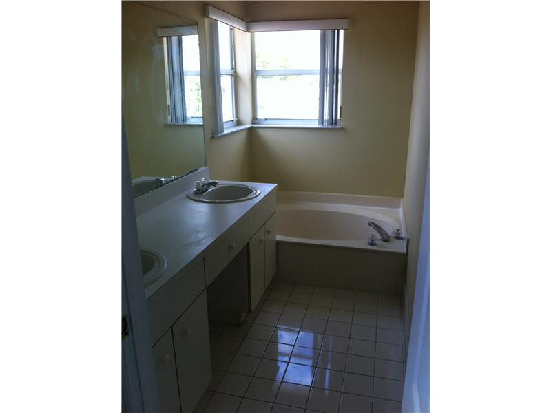 BRIGHTON'S MEADOW TRACE - Residential Lease