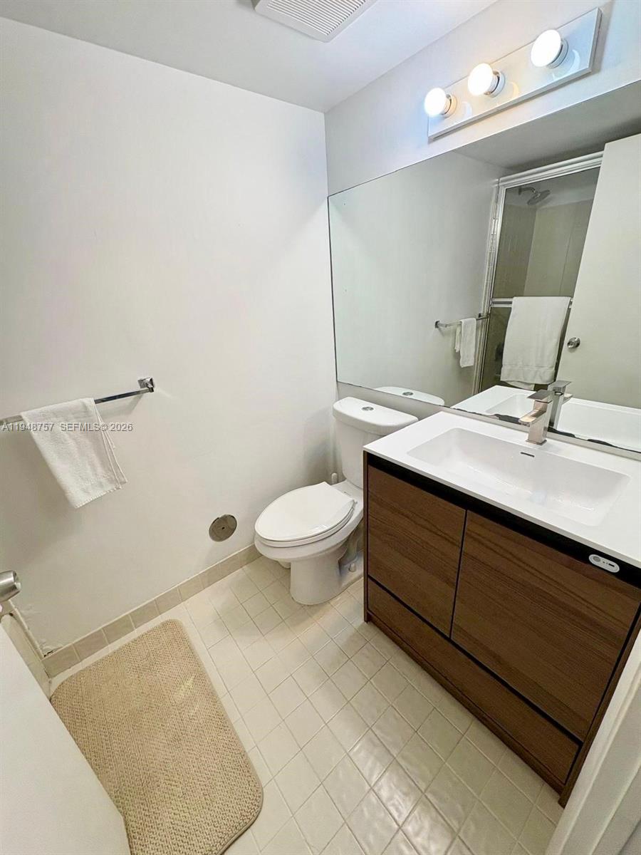 CLUB QUARTERS AT RAINTREE - Residential