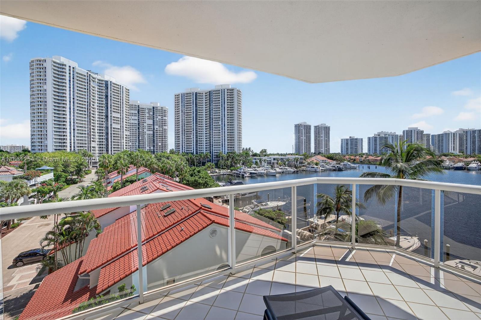 PORTSVIEW @ THE WATERWAYS - Residential