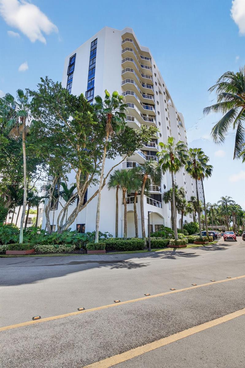 PORTSVIEW @ THE WATERWAYS - Residential