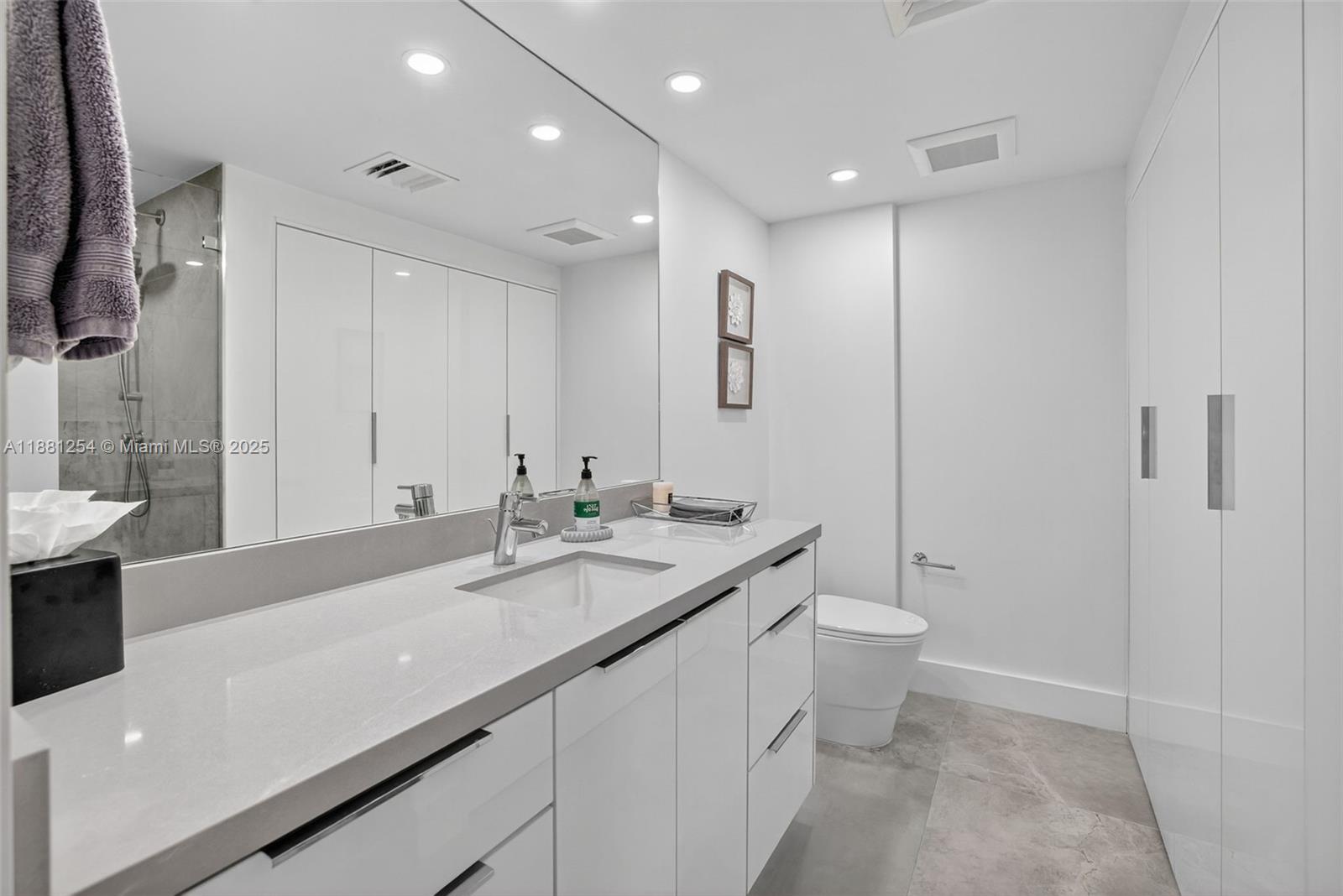 PORTSVIEW @ THE WATERWAYS - Residential