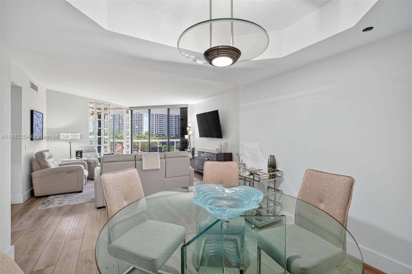 PORTSVIEW @ THE WATERWAYS - Residential