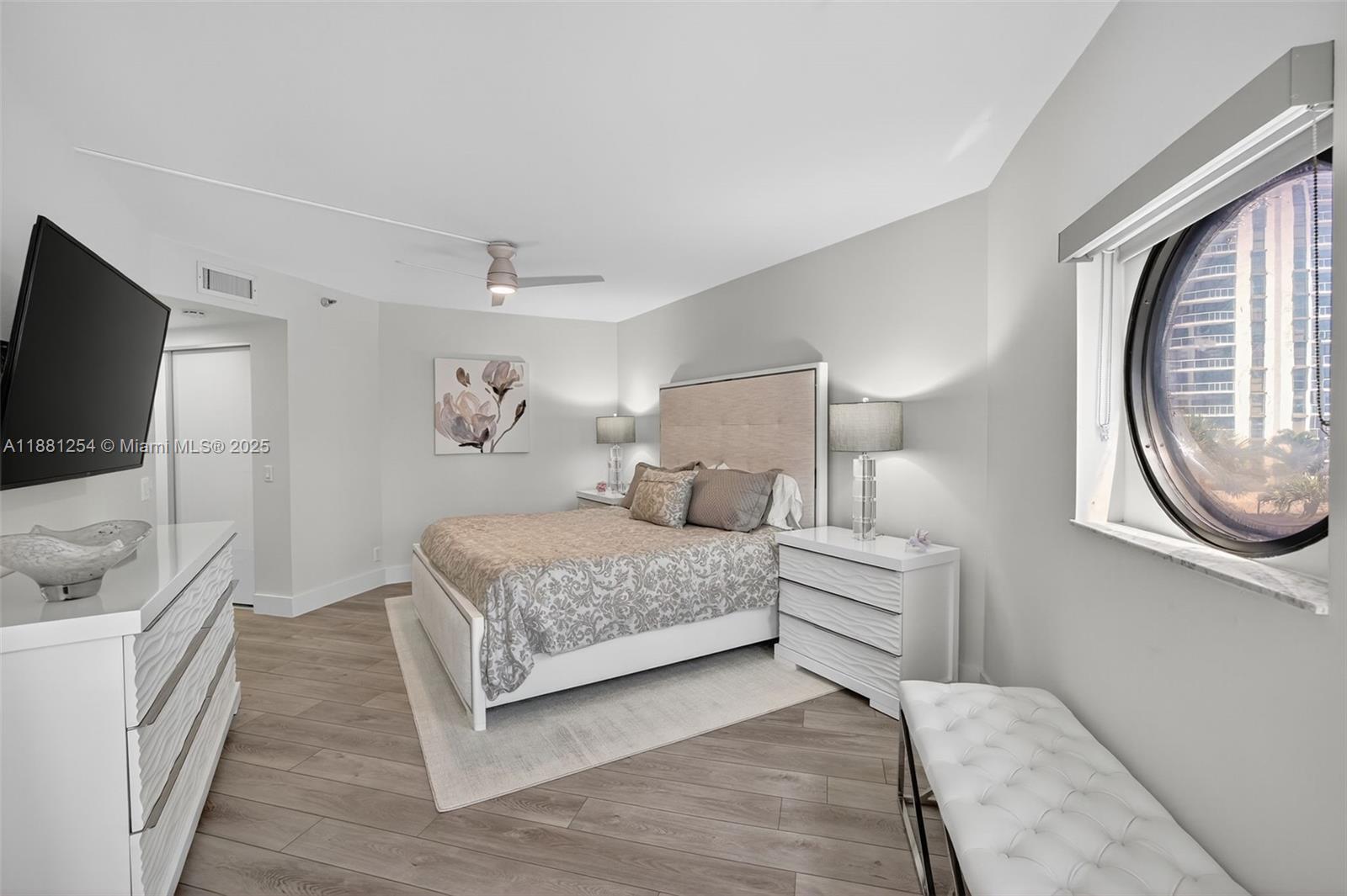 PORTSVIEW @ THE WATERWAYS - Residential