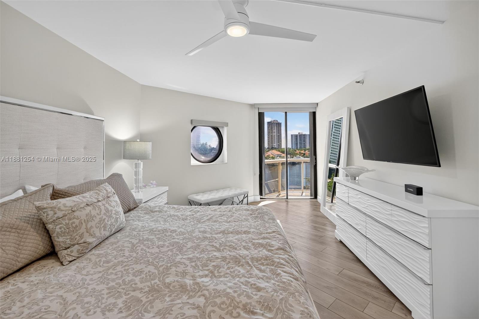 PORTSVIEW @ THE WATERWAYS - Residential