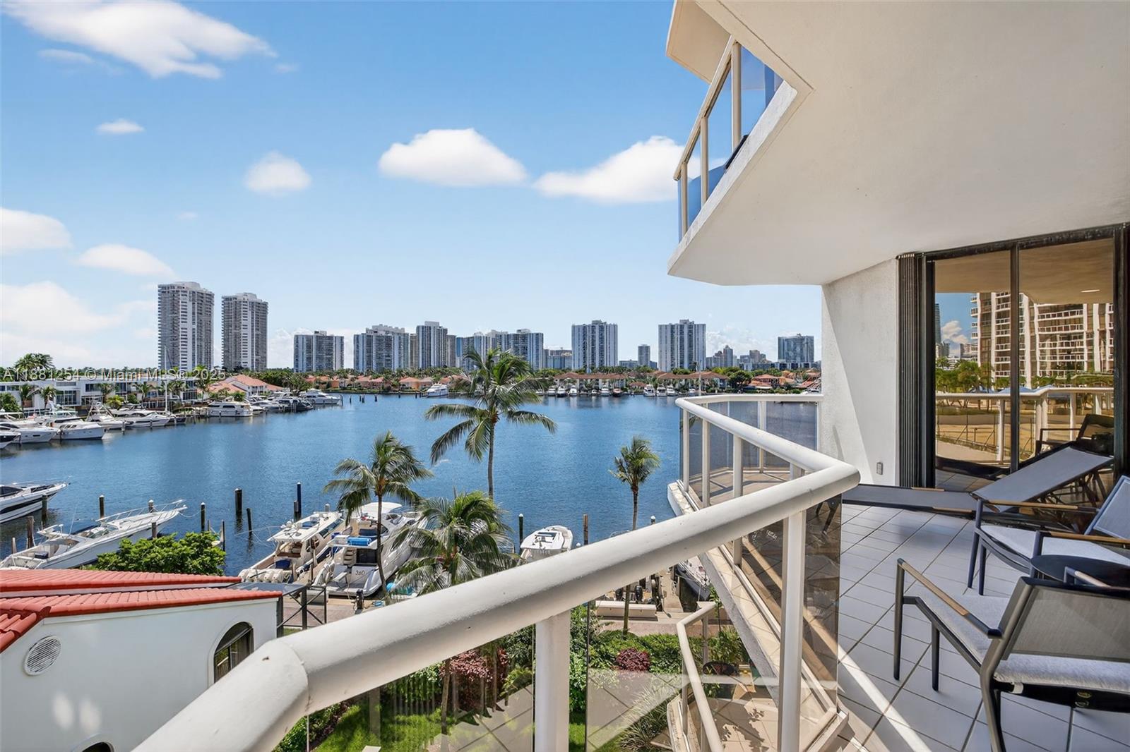 PORTSVIEW @ THE WATERWAYS - Residential