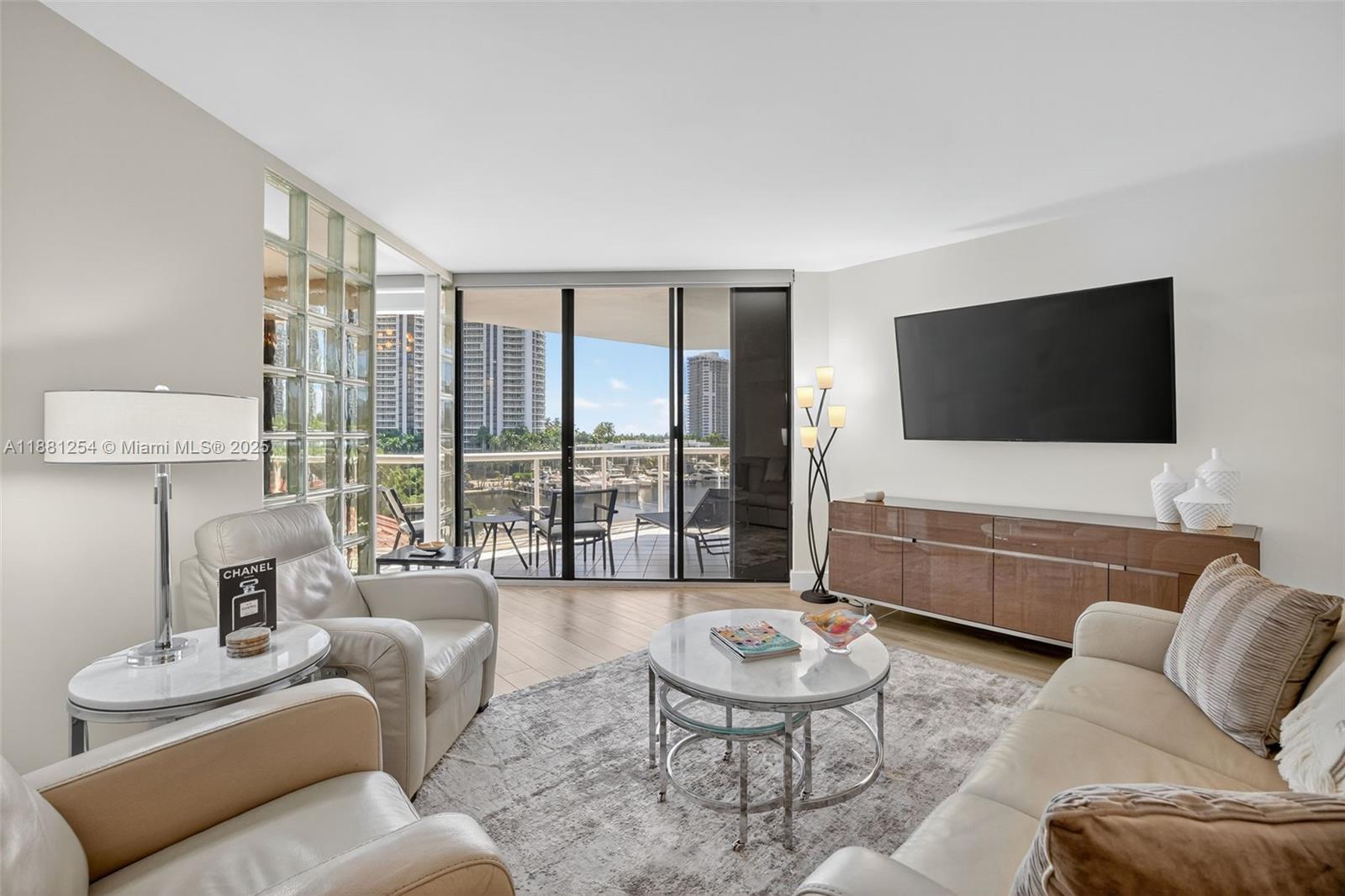 PORTSVIEW @ THE WATERWAYS - Residential