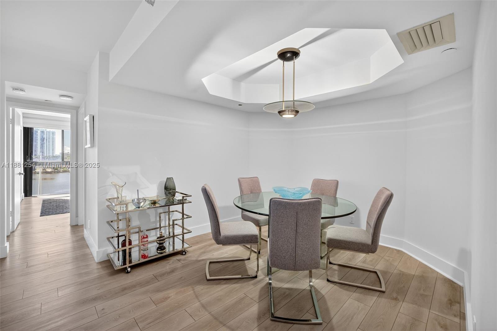 PORTSVIEW @ THE WATERWAYS - Residential