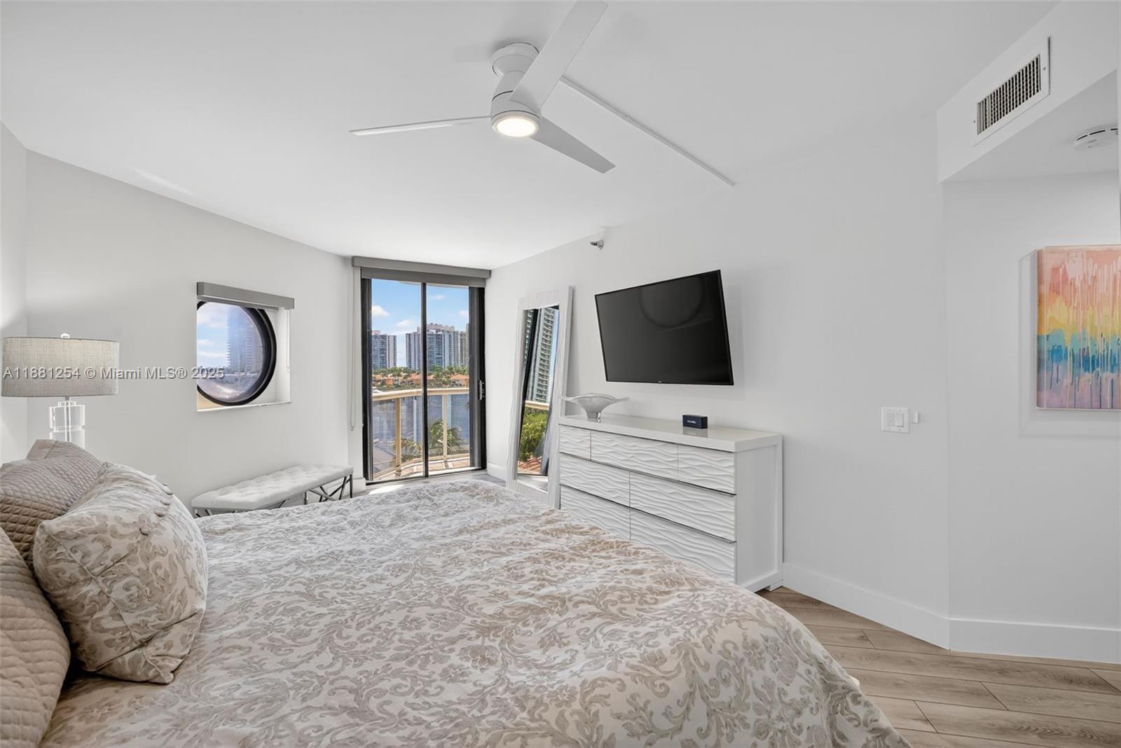 PORTSVIEW @ THE WATERWAYS - Residential