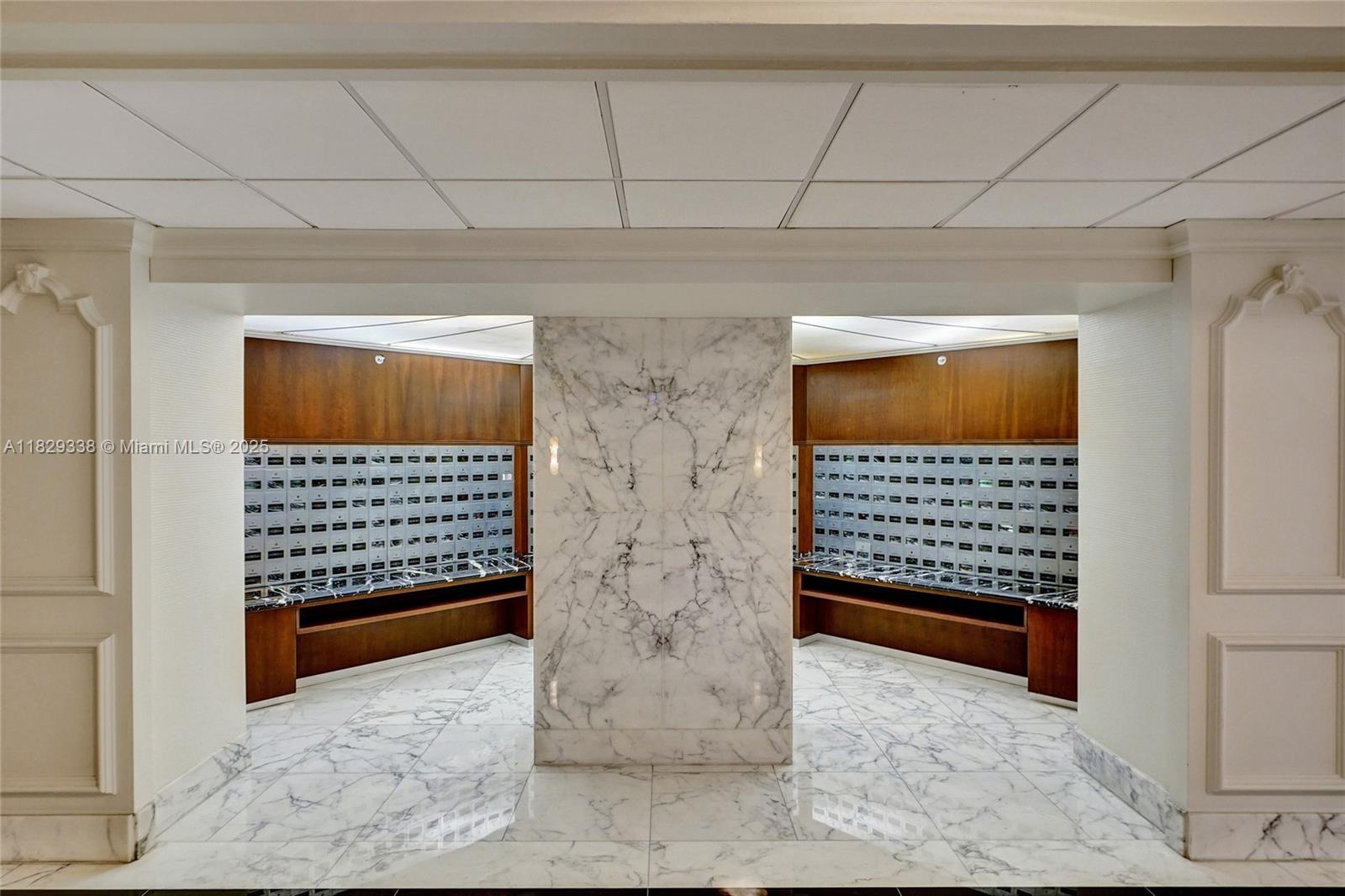 5600 CONDO - Residential