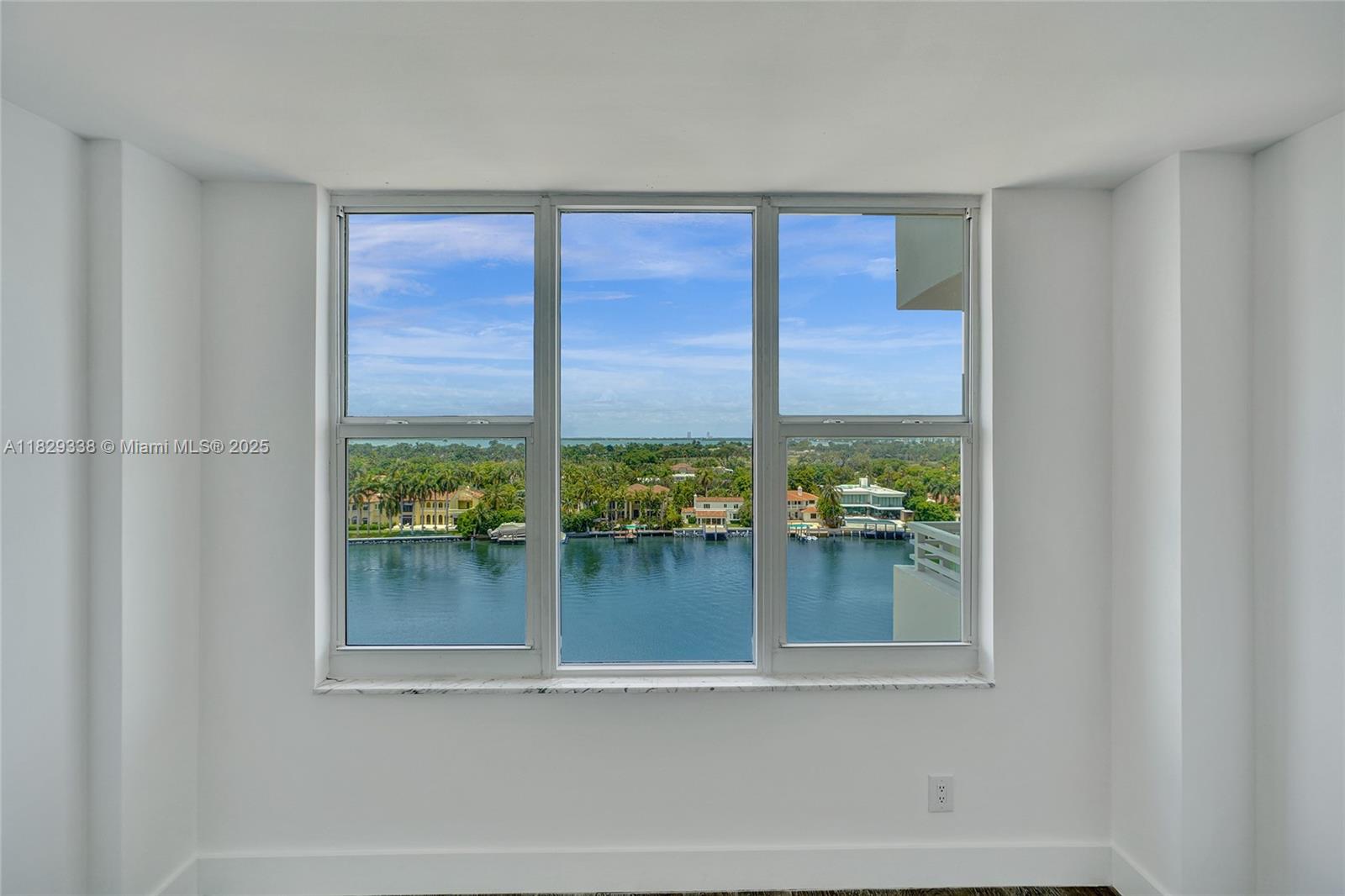 5600 CONDO - Residential