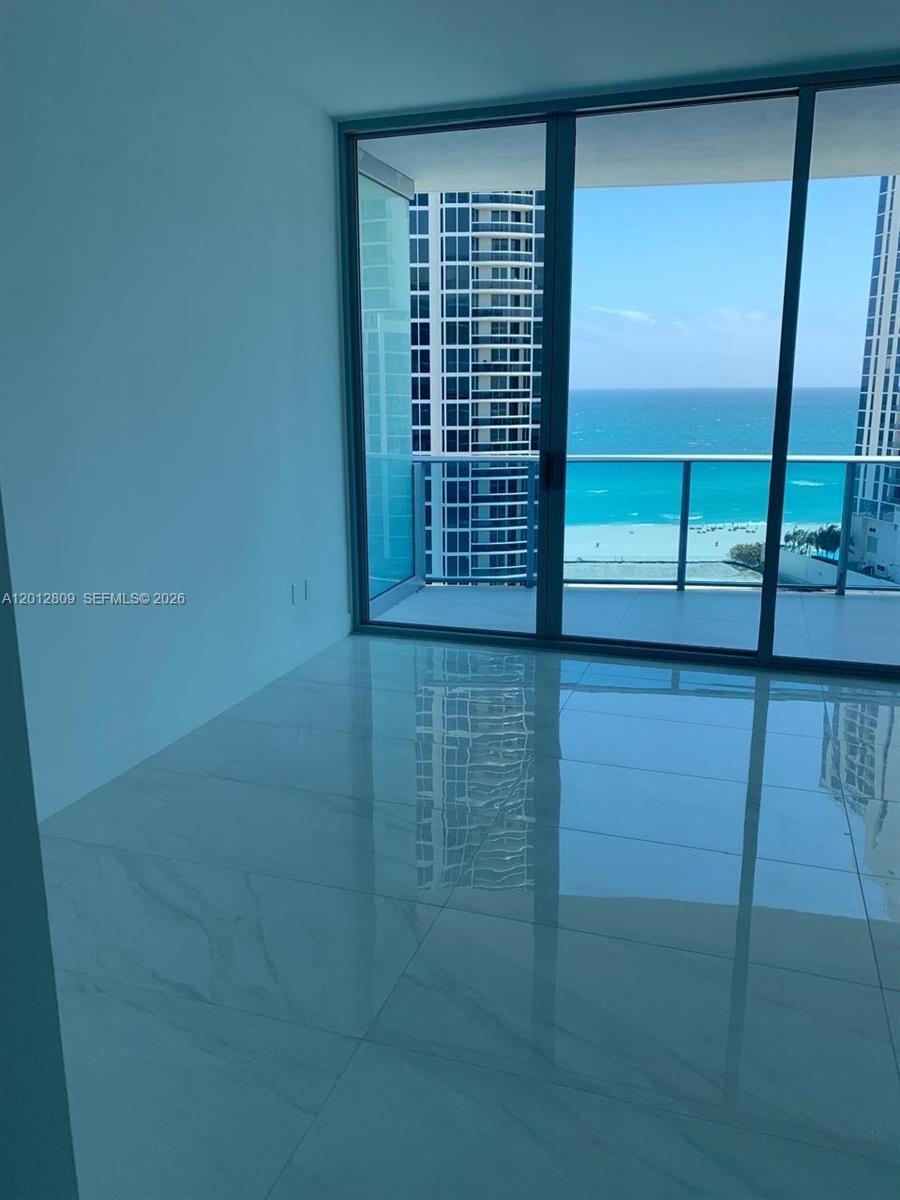 AURORA - Residential Lease