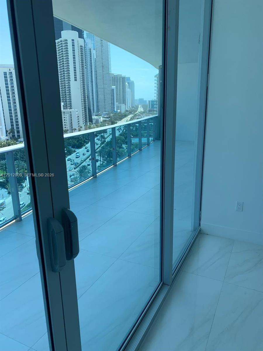 AURORA - Residential Lease