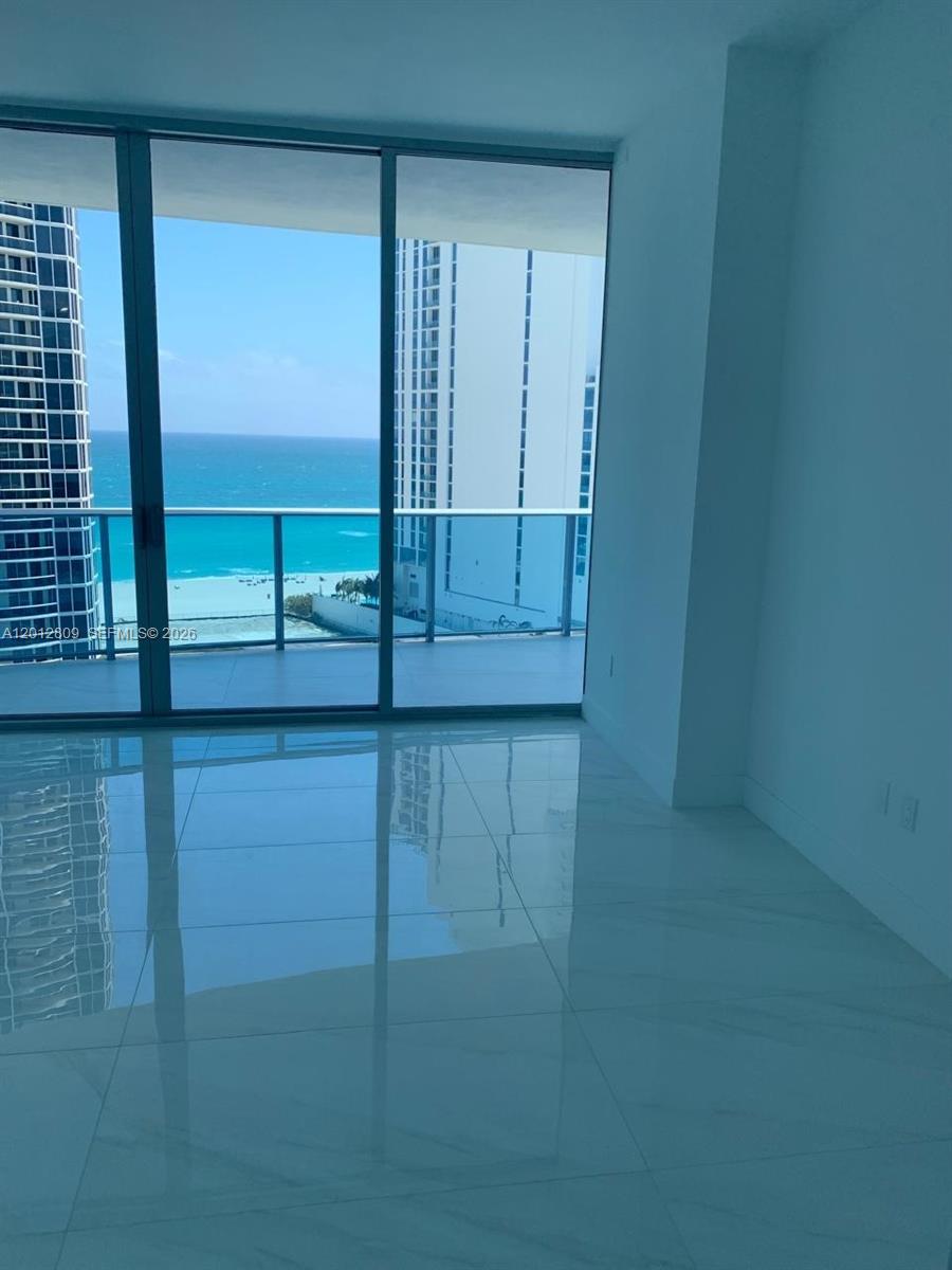 AURORA - Residential Lease