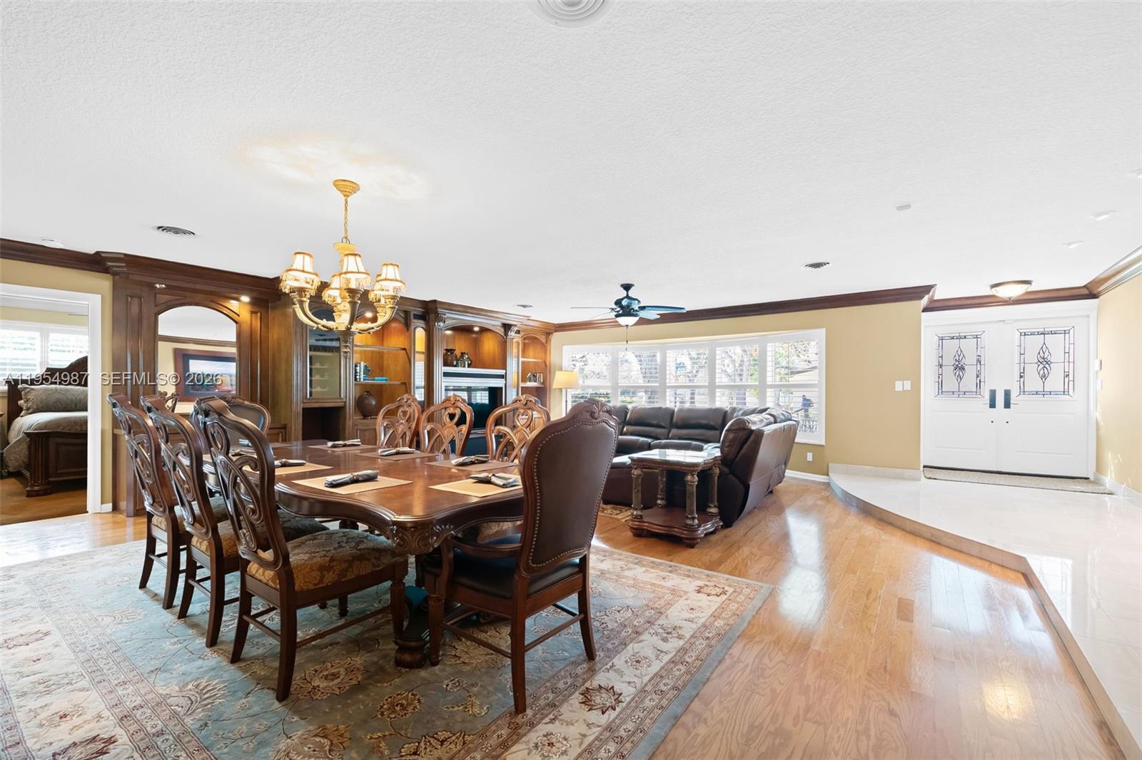 IMPERIAL POINT 1 SEC - Residential