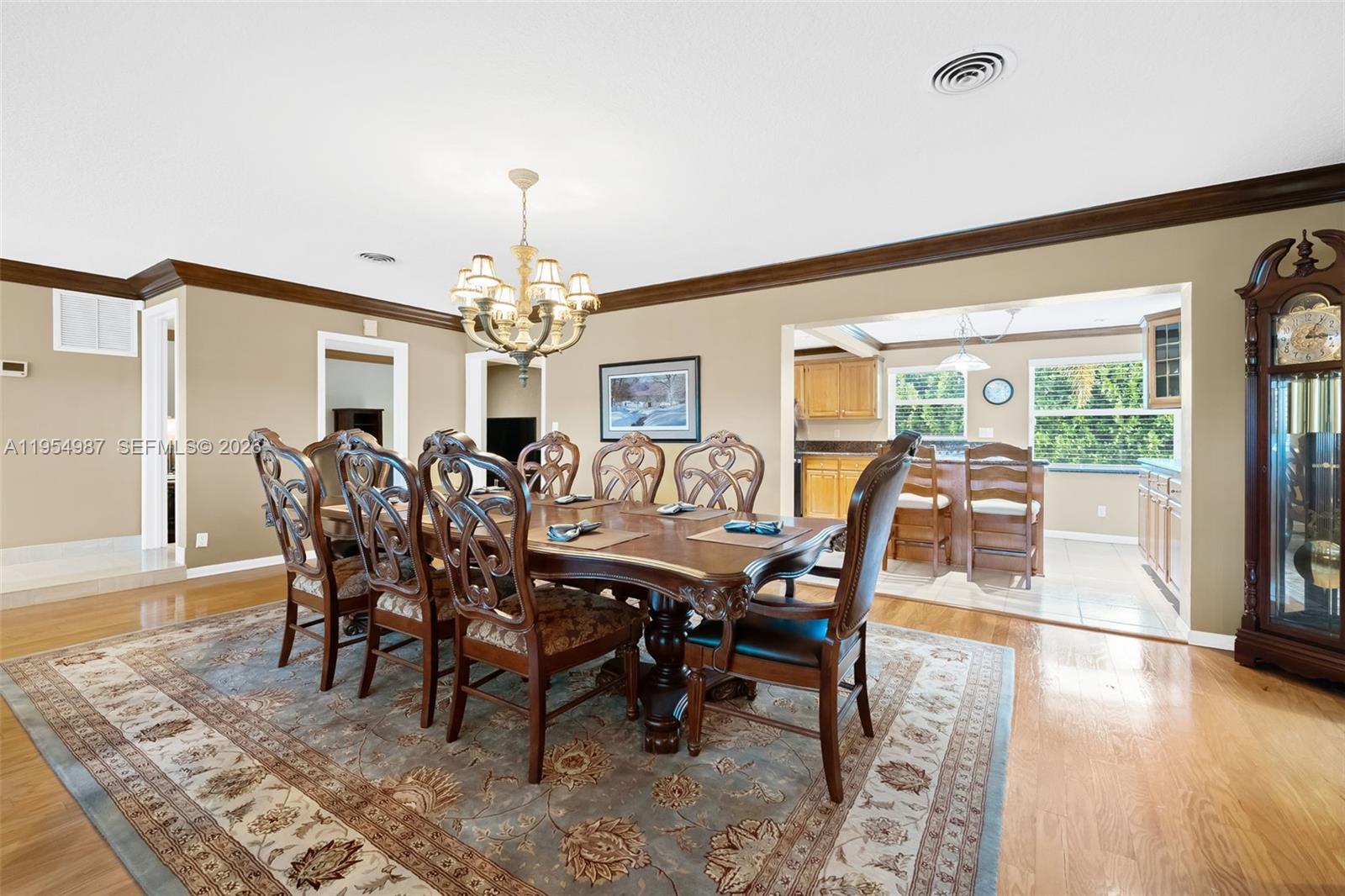 IMPERIAL POINT 1 SEC - Residential