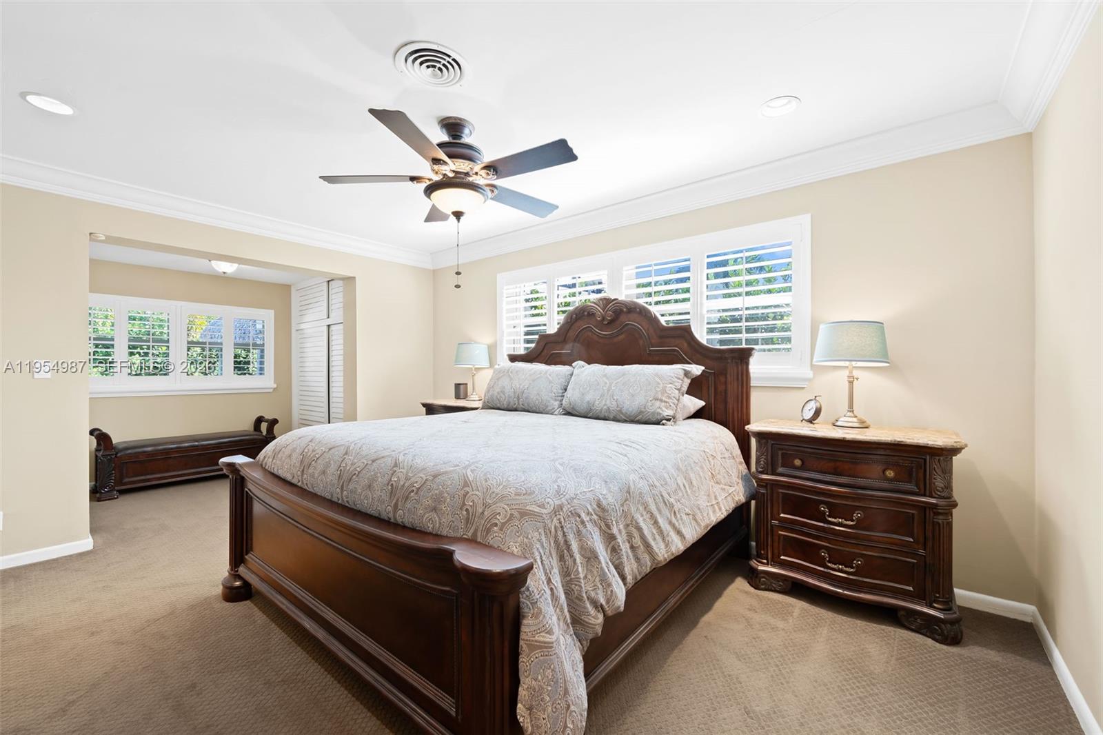 IMPERIAL POINT 1 SEC - Residential