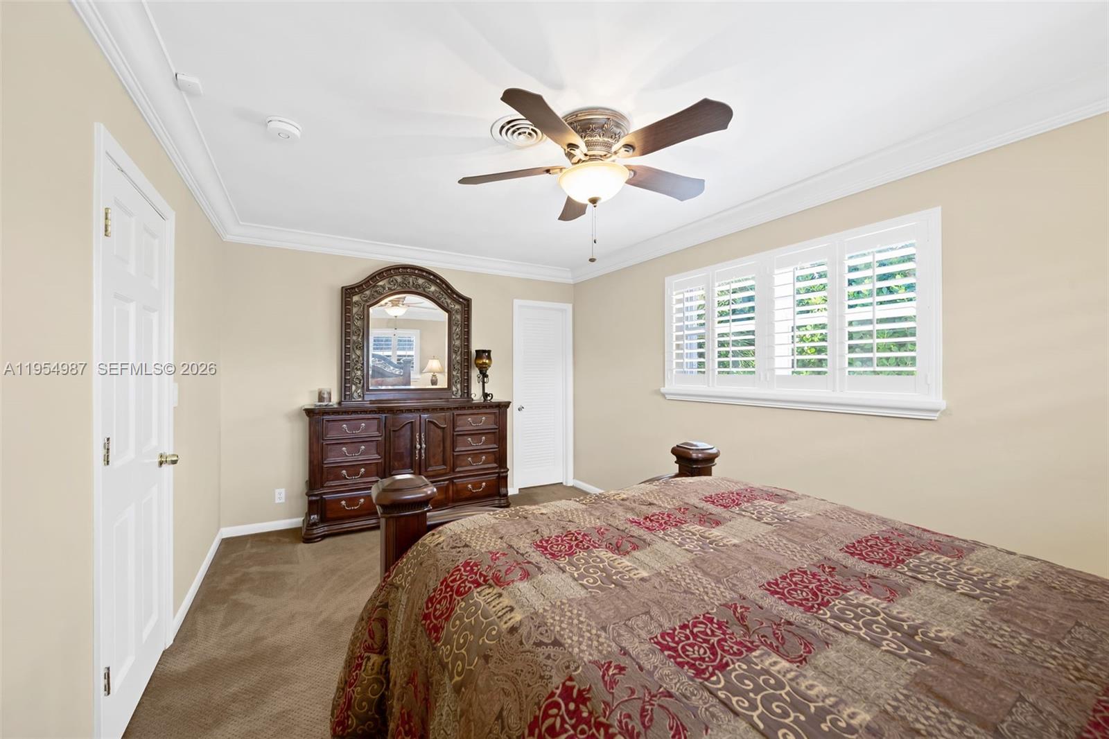 IMPERIAL POINT 1 SEC - Residential