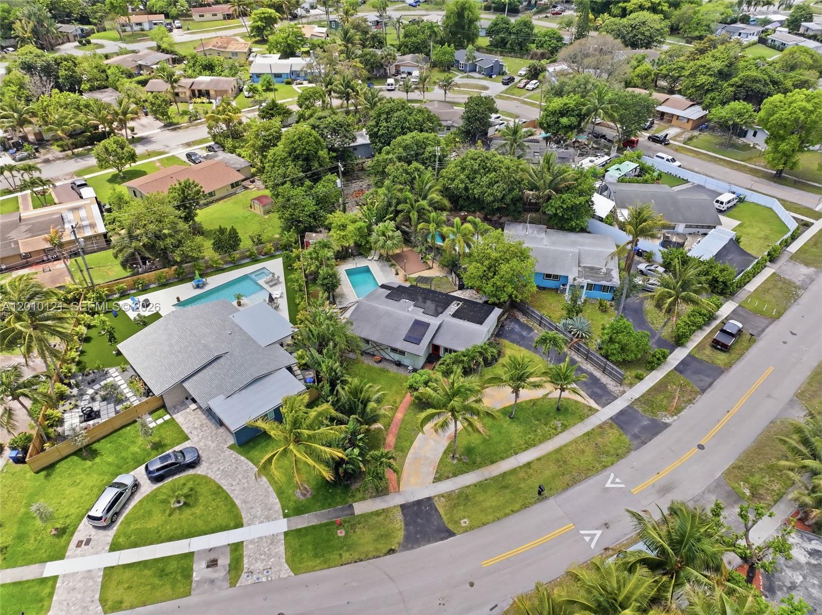 LAUDERDALE VILLAS - Residential