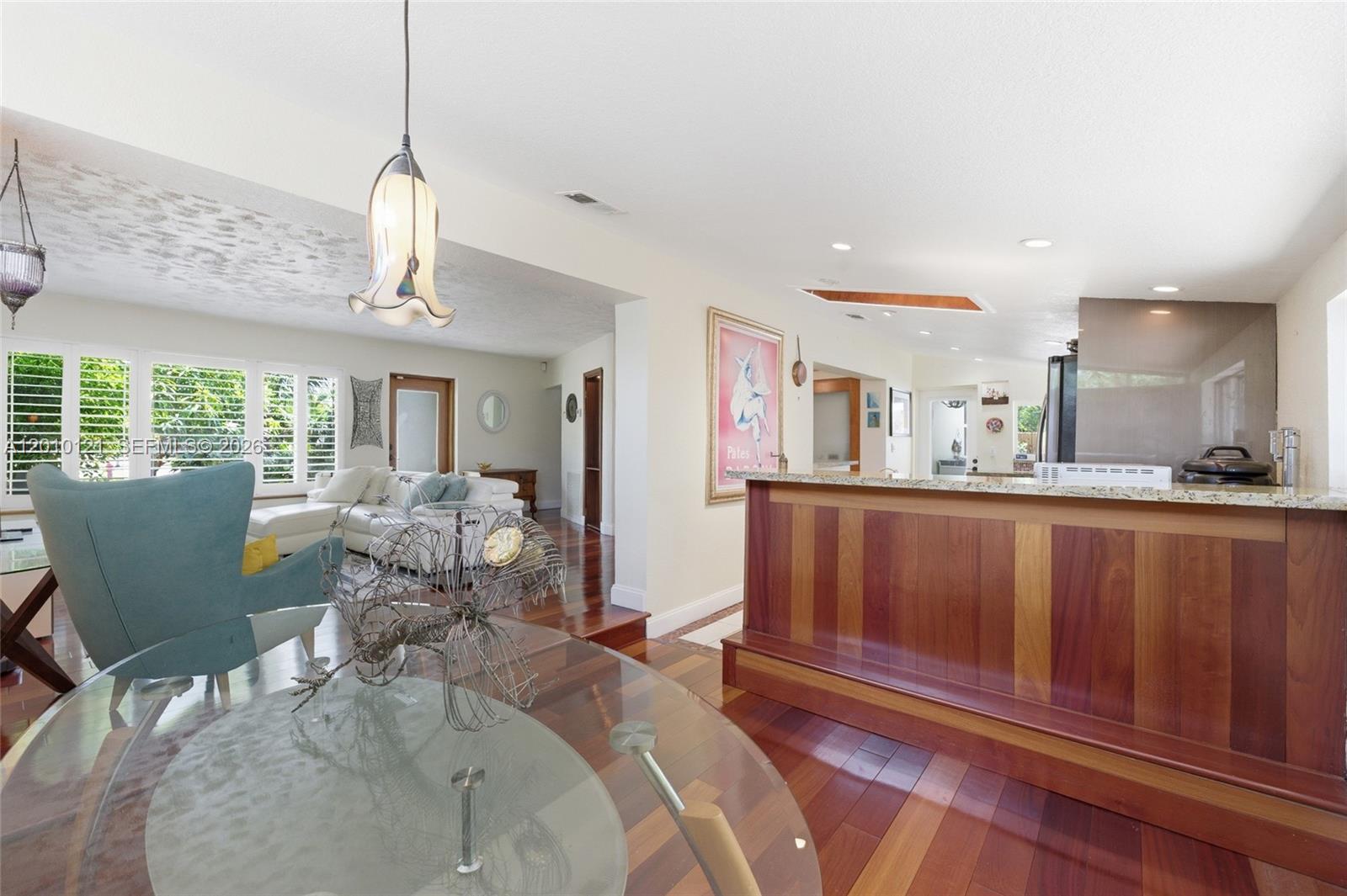 LAUDERDALE VILLAS - Residential