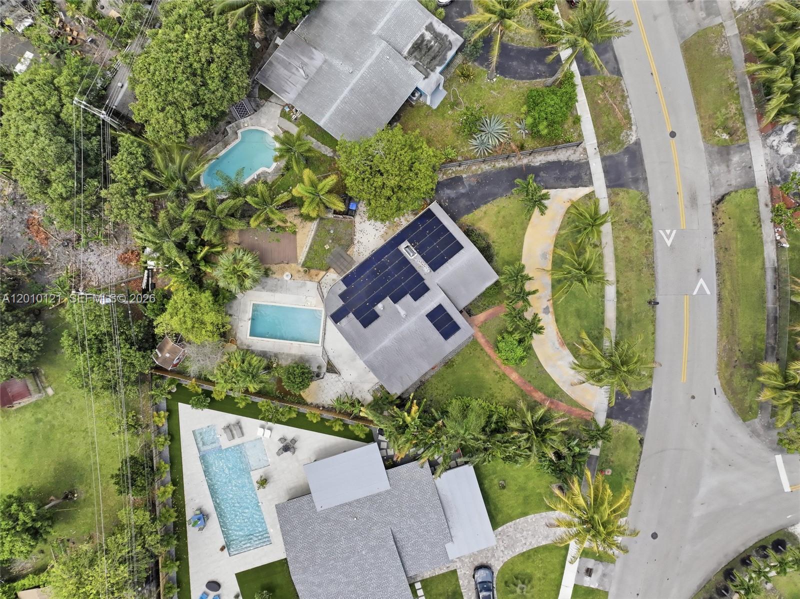 LAUDERDALE VILLAS - Residential