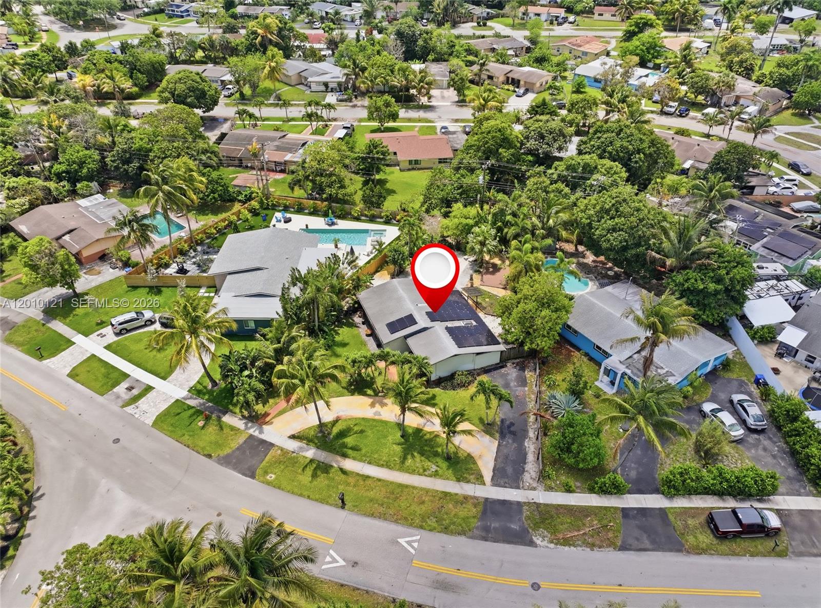 LAUDERDALE VILLAS - Residential