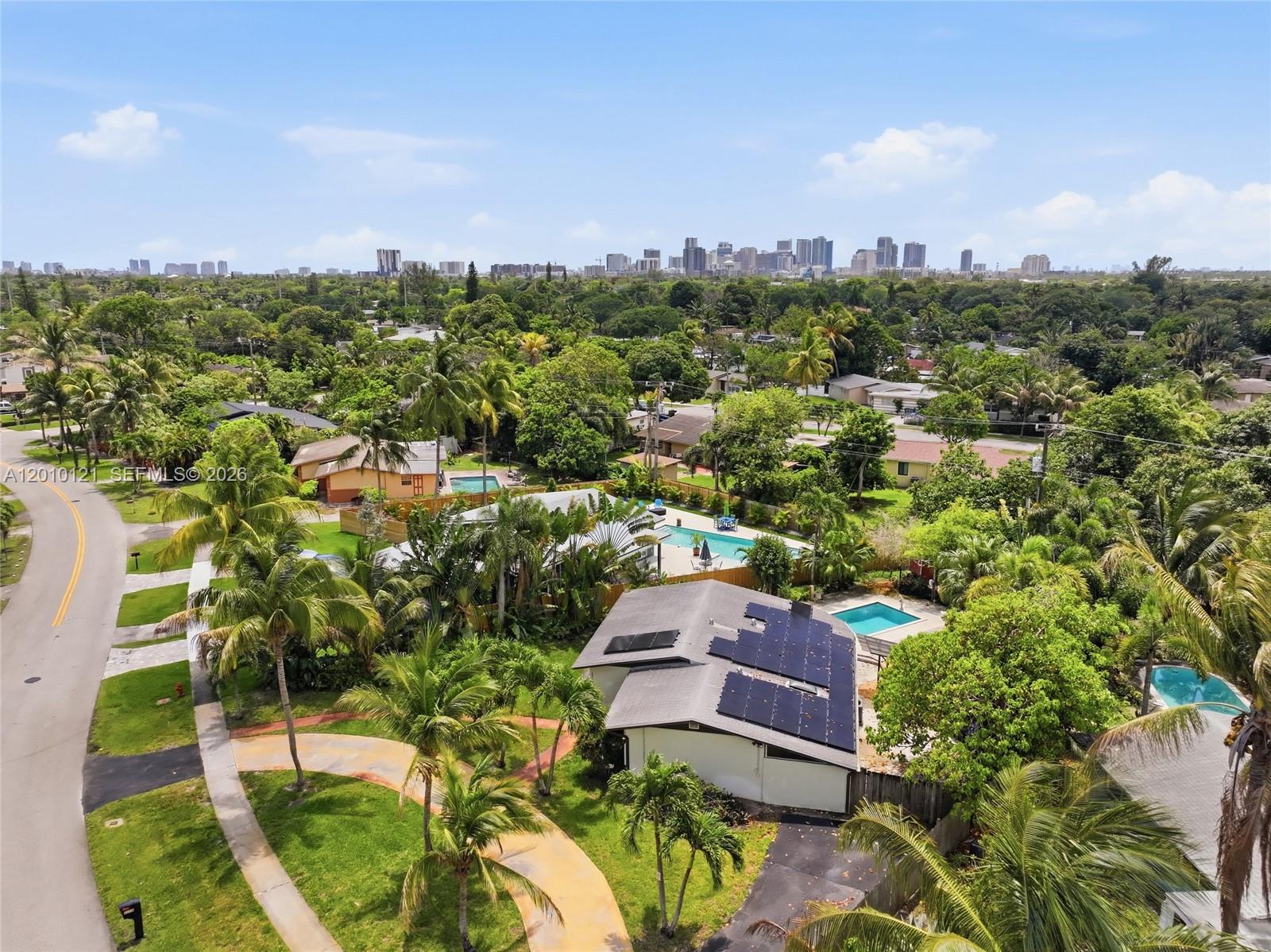 LAUDERDALE VILLAS - Residential