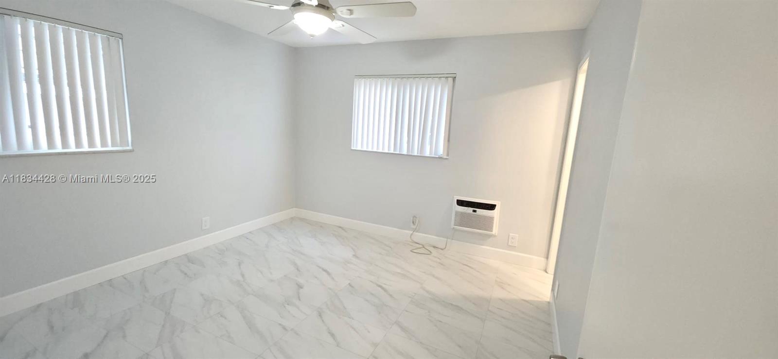 122 S Lakeside Dr 1