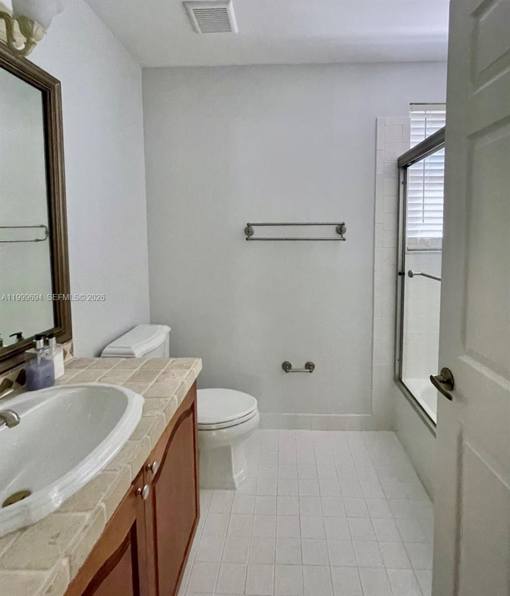 SILVER LAKES PHASE III - Residential Lease