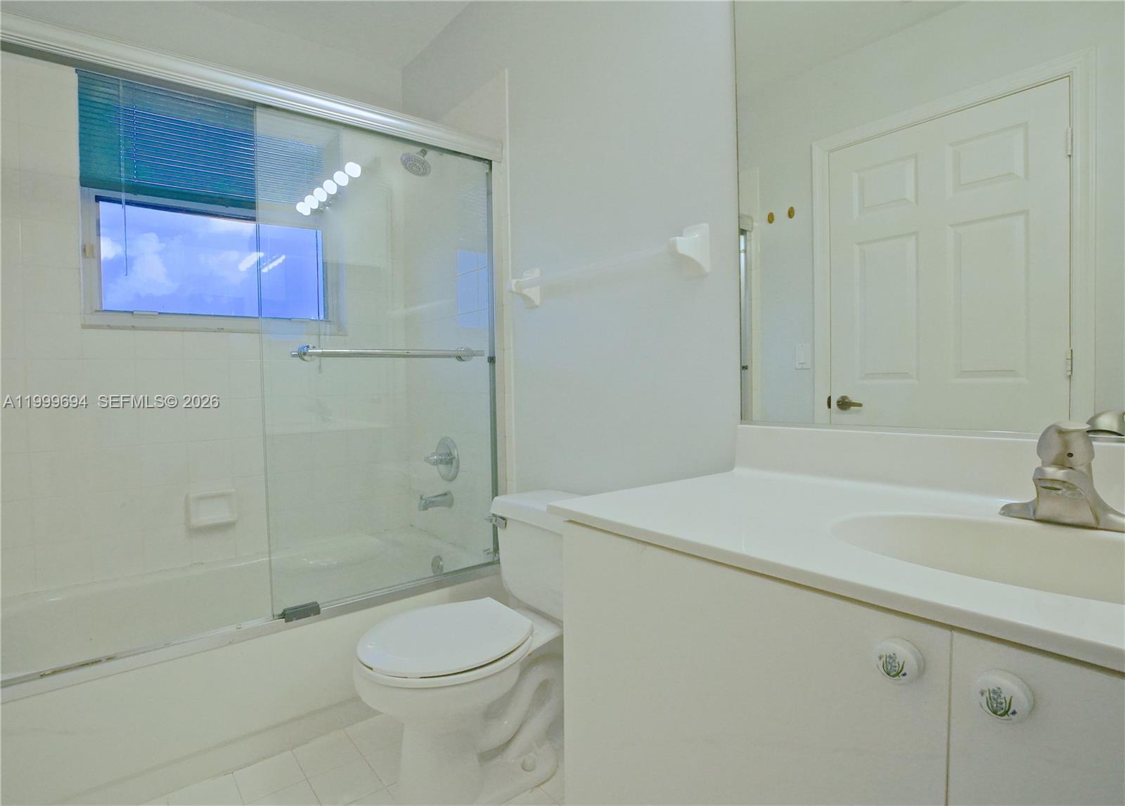 SILVER LAKES PHASE III - Residential Lease