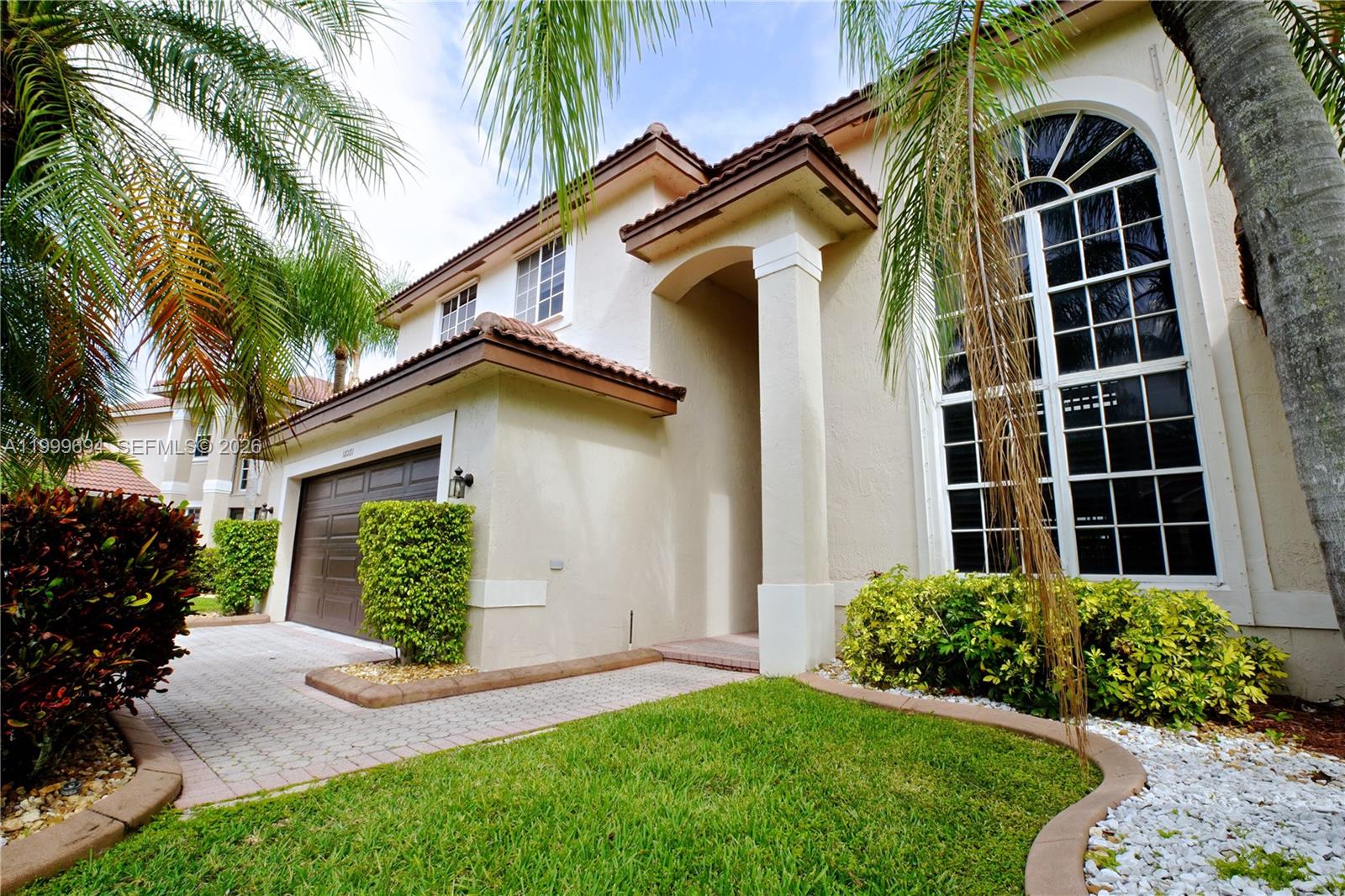 SILVER LAKES PHASE III - Residential Lease