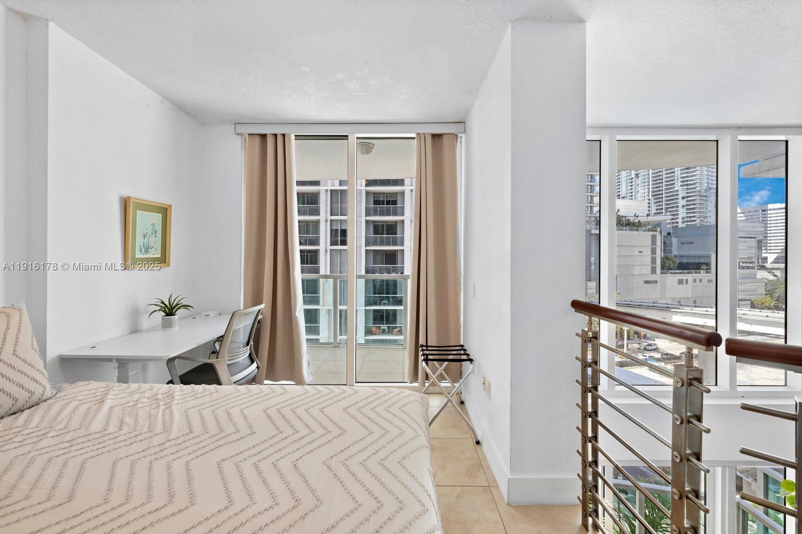 BRICKELL ON THE RIVER S T - Residential