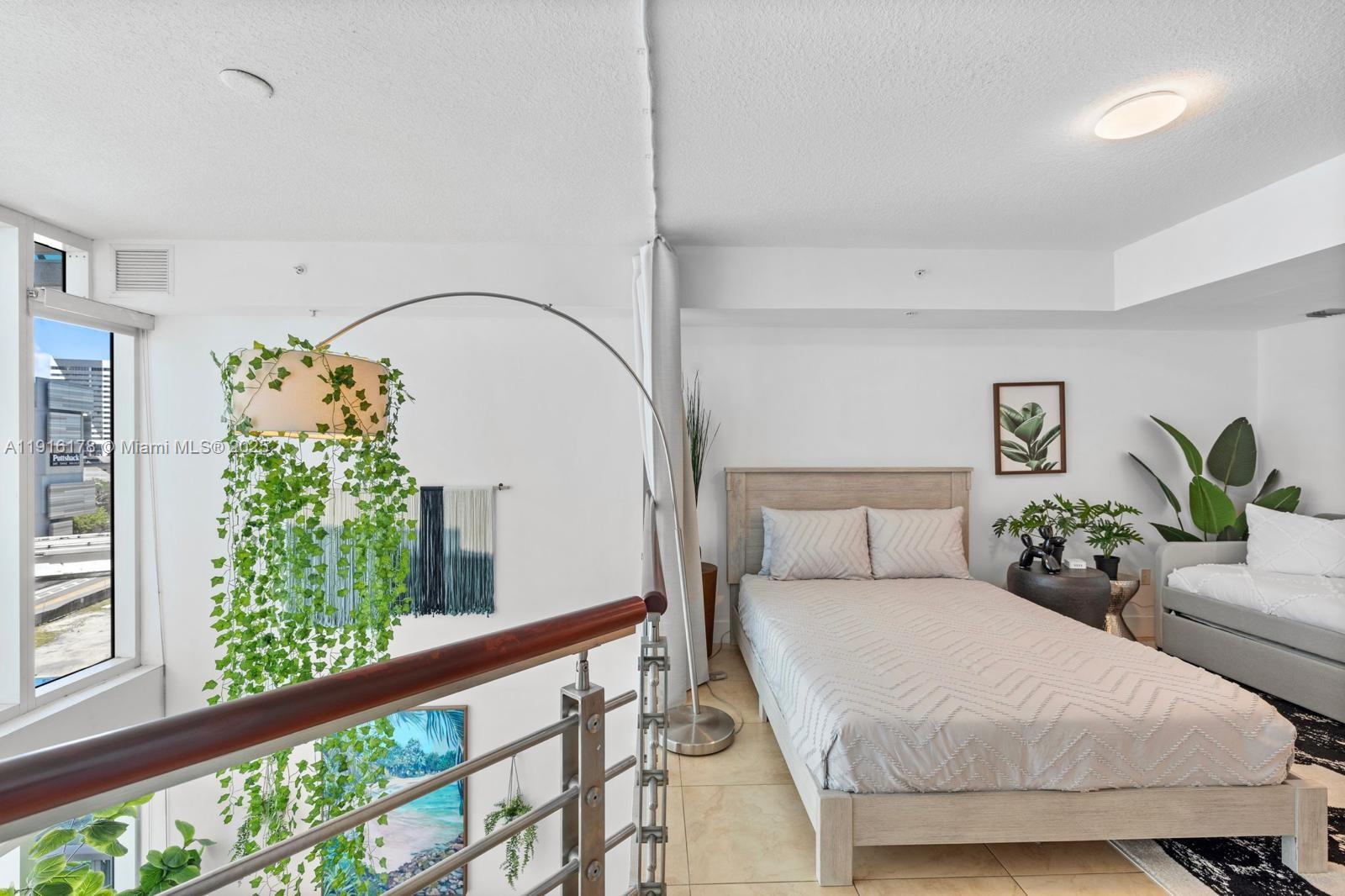 BRICKELL ON THE RIVER S T - Residential