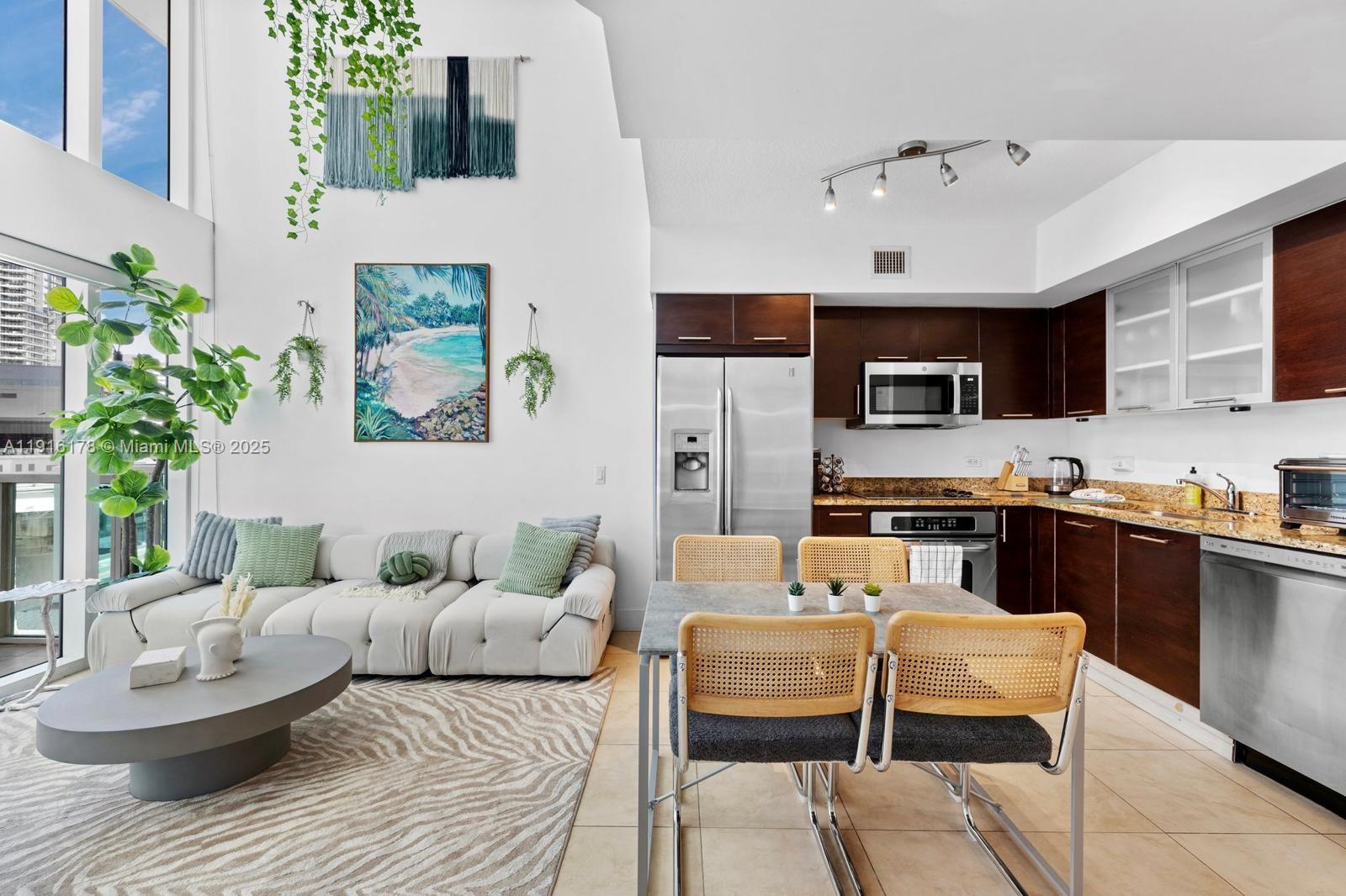 BRICKELL ON THE RIVER S T - Residential