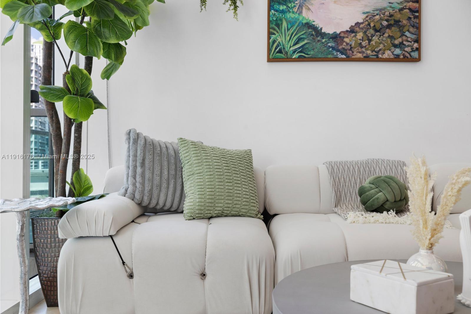 BRICKELL ON THE RIVER S T - Residential